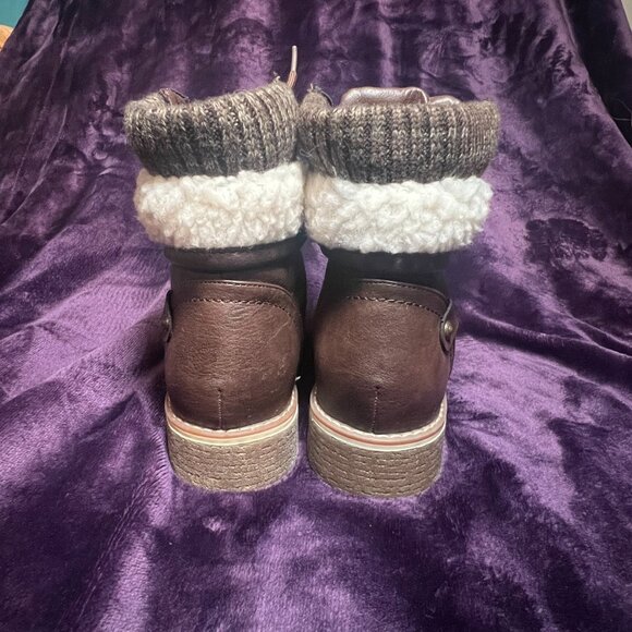 DREAM PAIRS | Lace Up Combat Boots | Size 7.5 - Picture 7 of 10